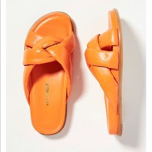 The Odell’s Puffy Slide in Orange Size 39